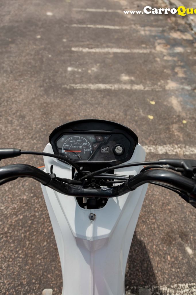 HONDA   POP 110I   BRANCO 2023 109 GASOLINA - Loja