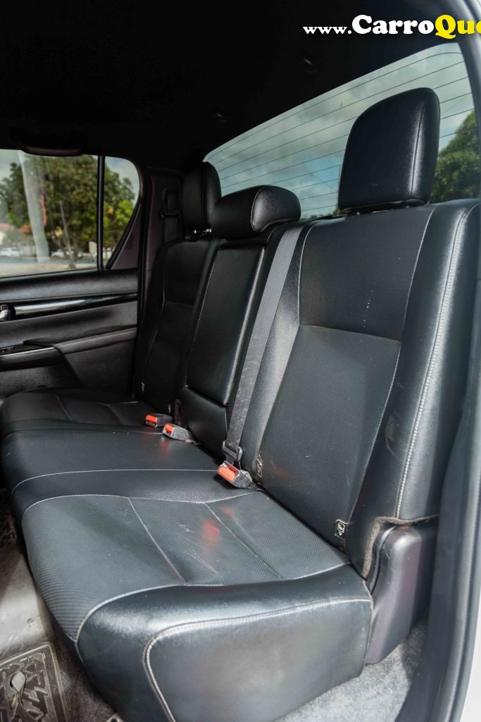TOYOTA   HILUX CD SRX 4X4 2.8 TDI 16V DIESEL AUT.   BRANCO 2019 2.8 DIESEL - Loja