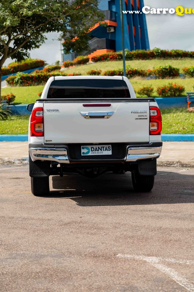 TOYOTA   HILUX CD SRX 4X4 2.8 TDI 16V DIESEL AUT.   BRANCO 2019 2.8 DIESEL - Loja