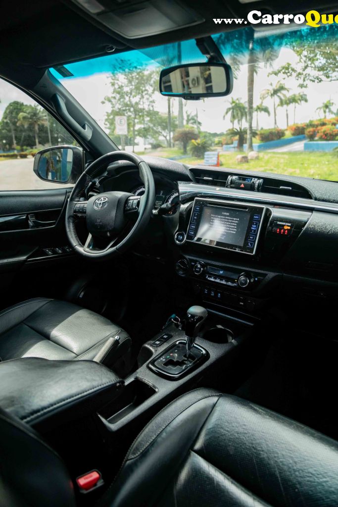 TOYOTA   HILUX CD SRX 4X4 2.8 TDI 16V DIESEL AUT.   BRANCO 2019 2.8 DIESEL - Loja