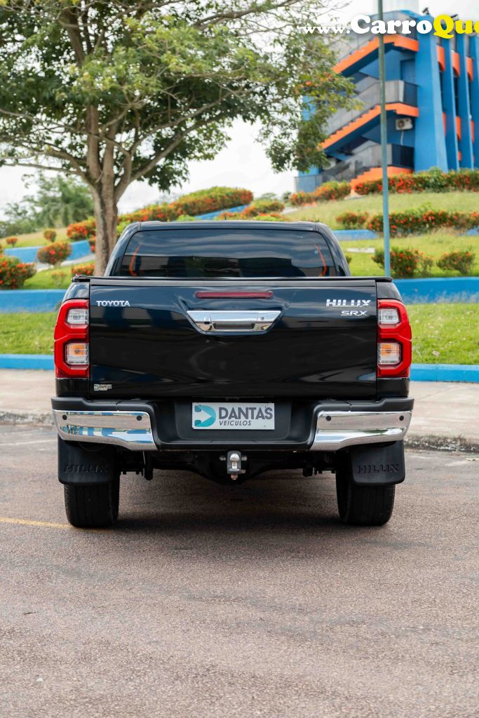TOYOTA   HILUX CD SRX 4X4 2.8 TDI 16V DIESEL AUT.   PRETO 2021 2.8 DIESEL - Loja
