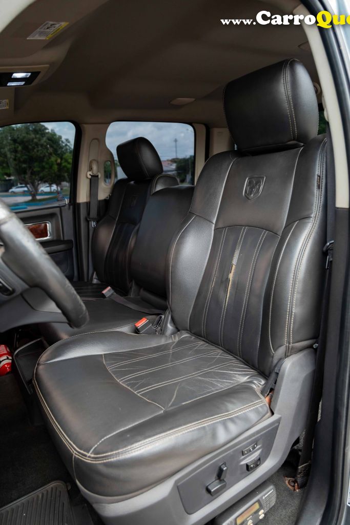 RAM   2500 LARAMIE  6.7 TDI  CD 4X4 DIESEL   CINZA 2012 6.7 DIESEL - Loja