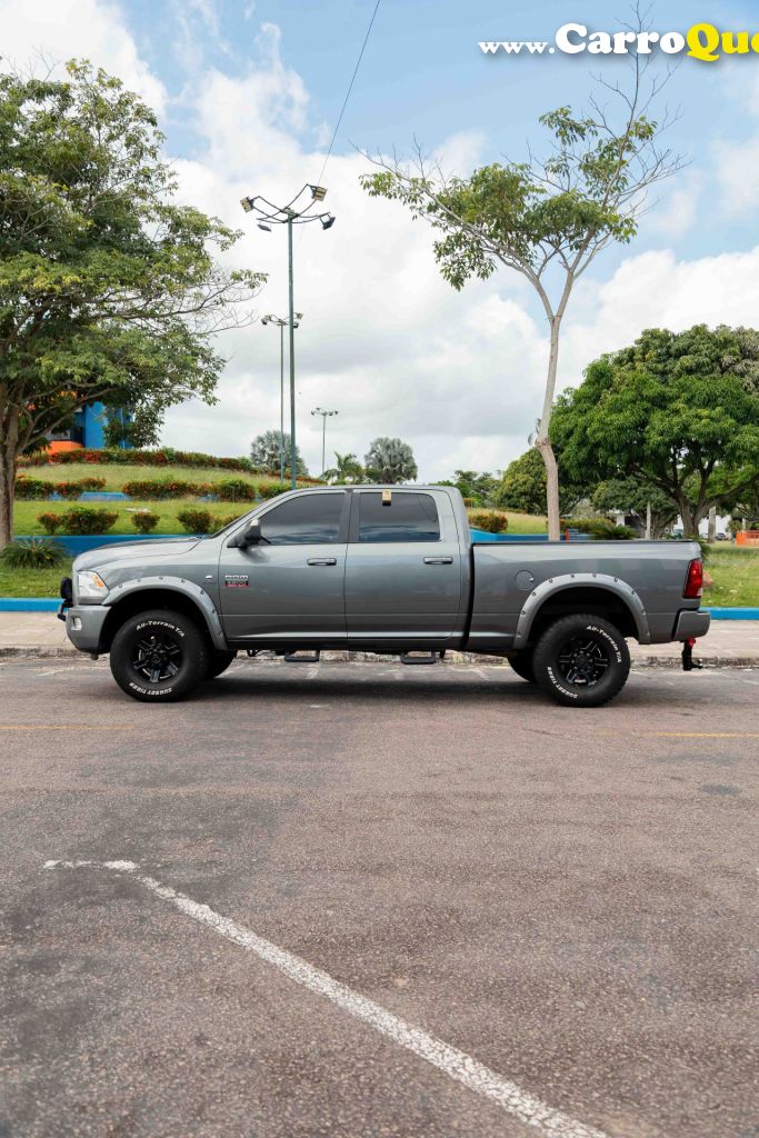 RAM   2500 LARAMIE  6.7 TDI  CD 4X4 DIESEL   CINZA 2012 6.7 DIESEL - Loja