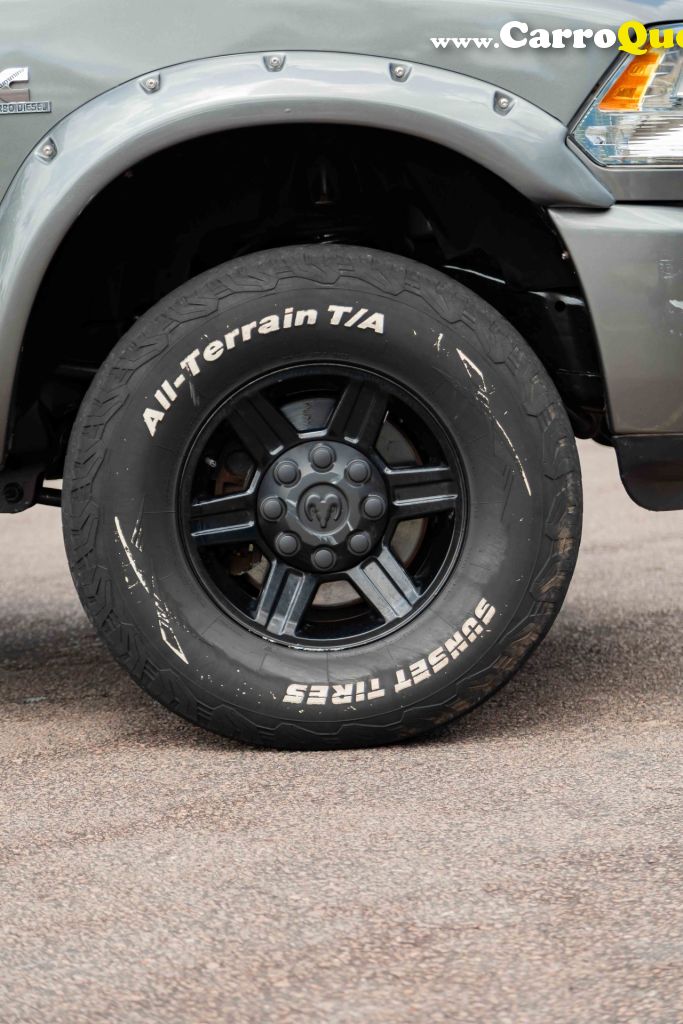 RAM   2500 LARAMIE  6.7 TDI  CD 4X4 DIESEL   CINZA 2012 6.7 DIESEL - Loja