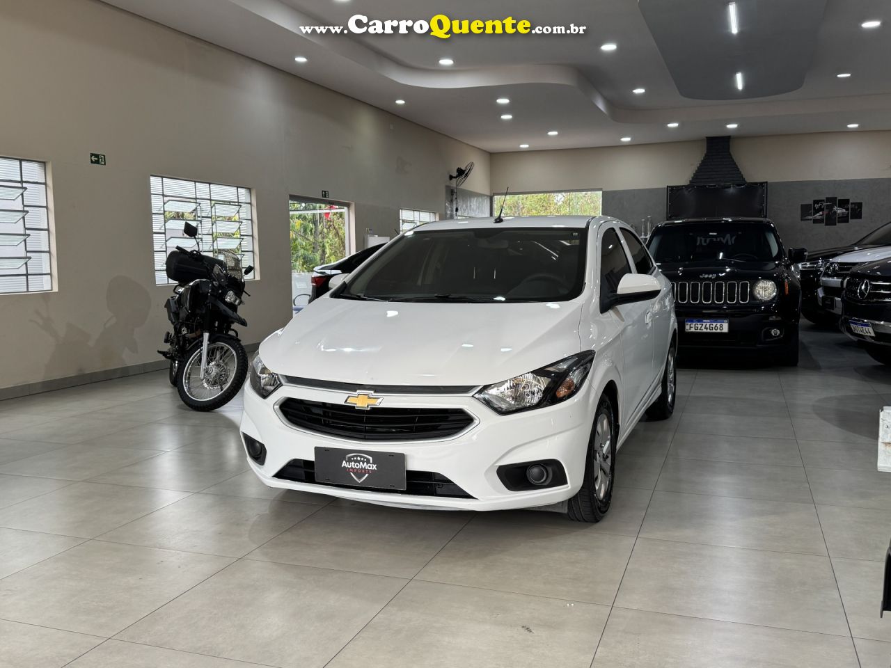 CHEVROLET   ONIX HATCH LT 1.0 8V FLEXPOWER 5P MEC.   BRANCO 2019 1.0 FLEX - Loja