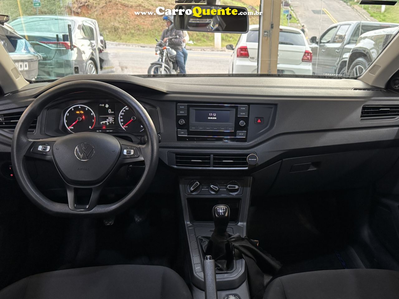 VOLKSWAGEN   POLO TRACK 1.0 FLEX 12V 5P   BRANCO 2024 1.0 FLEX - Loja
