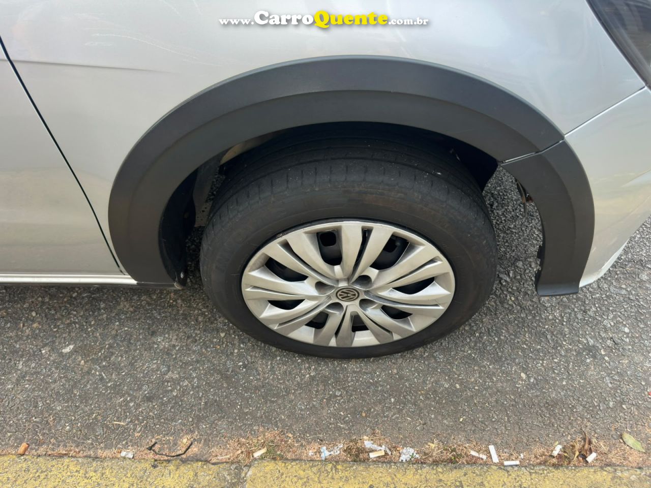 VOLKSWAGEN   SAVEIRO TRENDLINE 1.6 T.FLEX 8V   PRATA 2020 1.6 FLEX - Loja