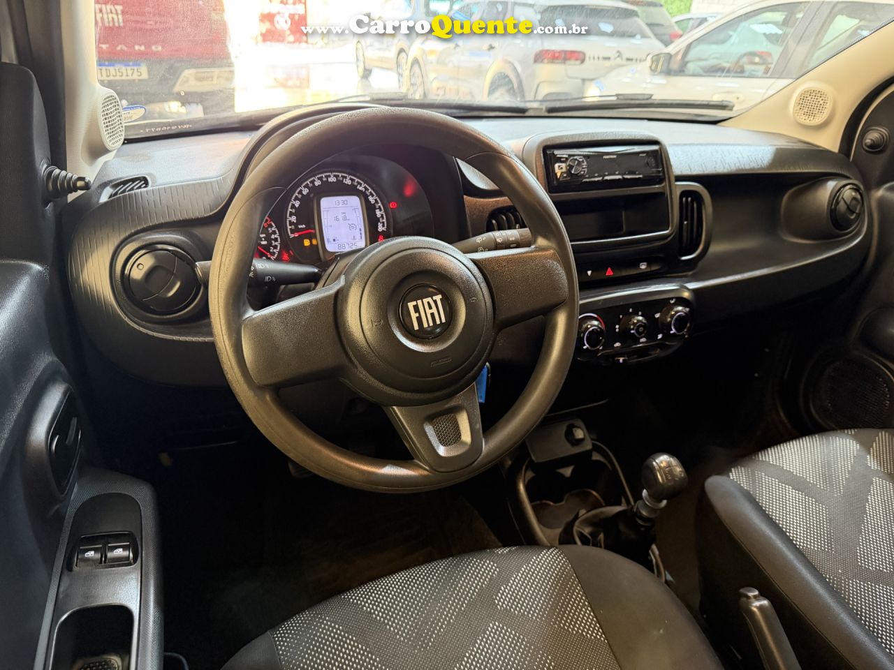 FIAT   MOBI LIKE 1.0 FIRE FLEX 5P.   BRANCO 2024 1.0 FLEX - Loja