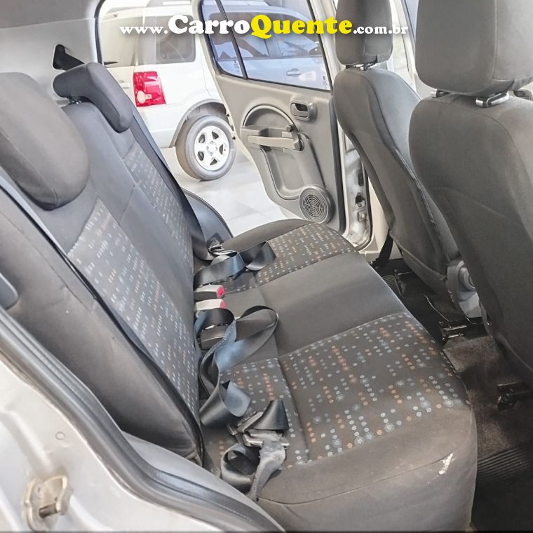 Fiat UNO 1.0 EVO VIVACE 8V FLEX 4P MANUAL - Loja