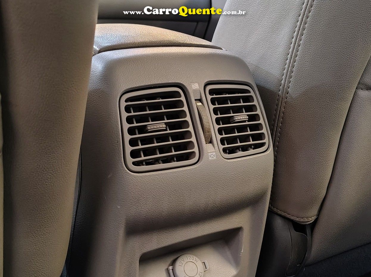 HYUNDAI/AZERA 3.3 MPFI GLS SEDAN V6 24V 2011 - Loja