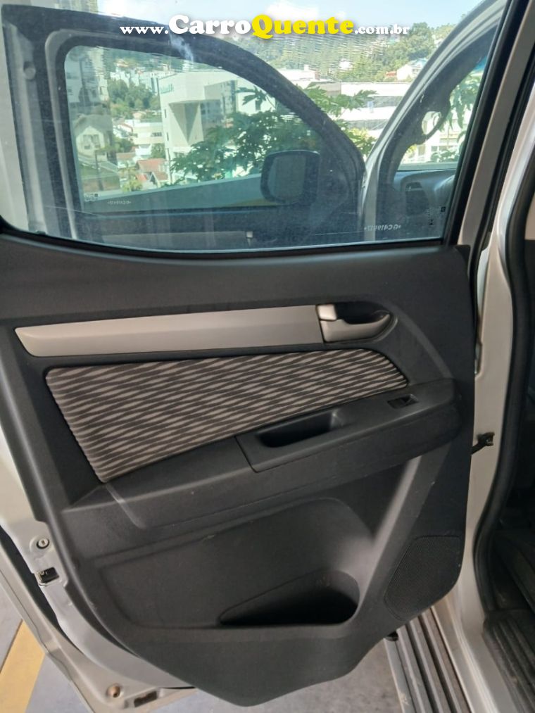 Chevrolet S10 2.5 LT 4X2 CD 16V FLEX 4P MANUAL - Loja