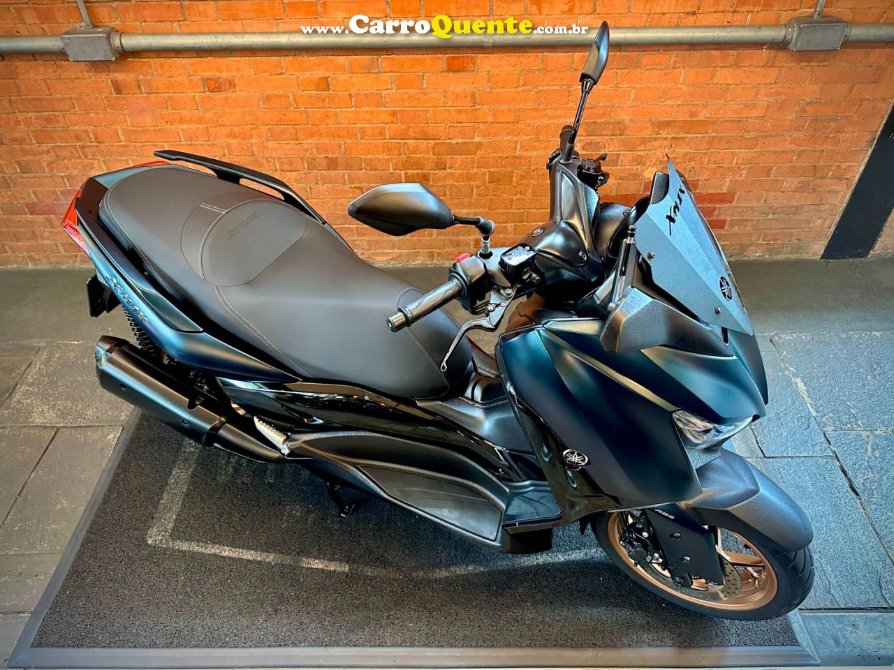 YAMAHA XMAX 250 CONNECTED ABS 2024 - Loja