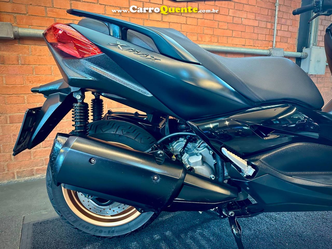 YAMAHA XMAX 250 CONNECTED ABS 2024 - Loja