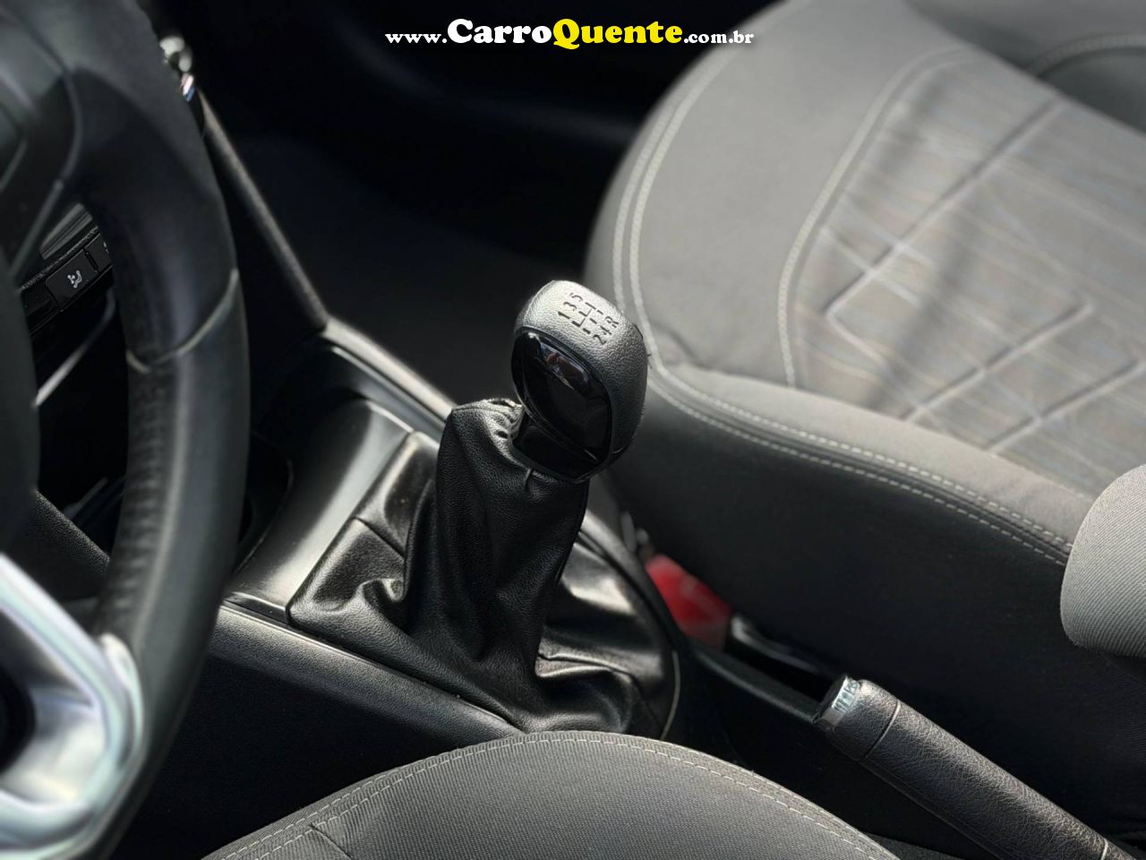 PEUGEOT 208 1.6 GRIFFE 16V 2015 - Loja