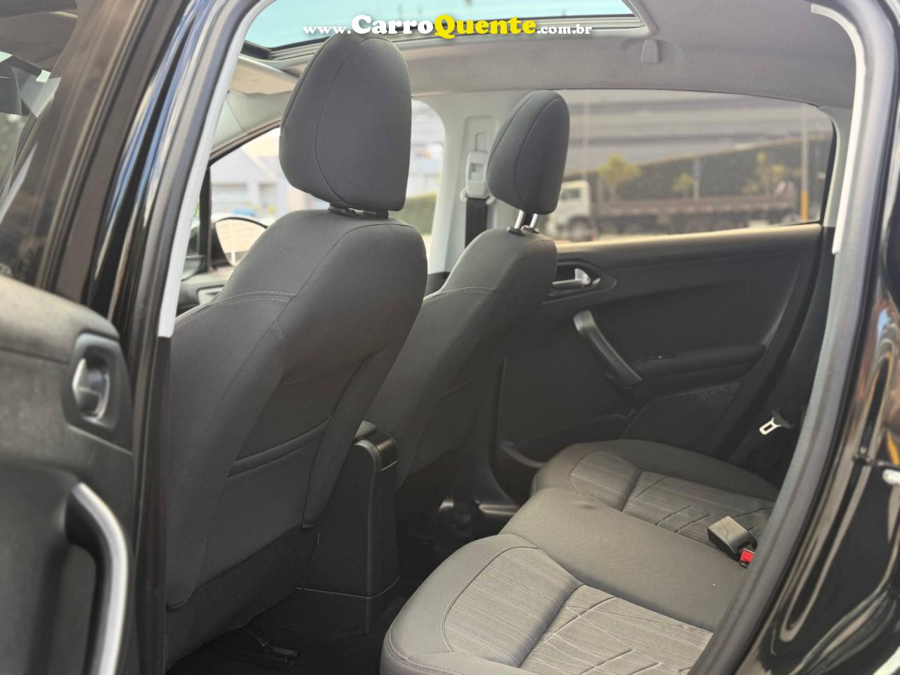 PEUGEOT 208 1.6 GRIFFE 16V 2015 - Loja