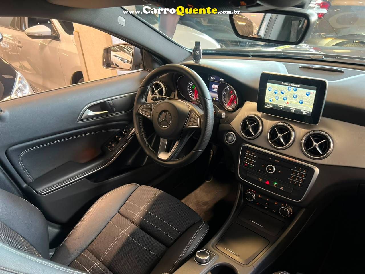 MERCEDES-BENZ GLA 200 1.6 CGI ADVANCE 16V TURBO 2016 - Loja