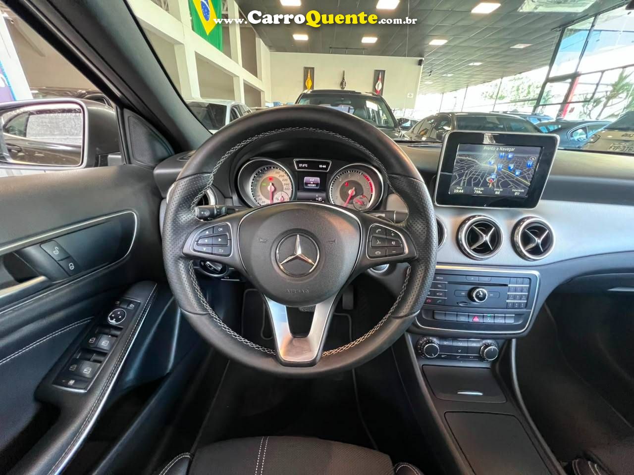 MERCEDES-BENZ GLA 200 1.6 CGI ADVANCE 16V TURBO 2016 - Loja