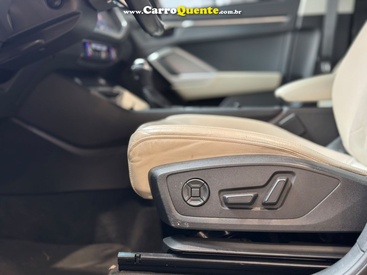 AUDI Q3 1.4 35 TFSI PRESTIGE PLUS 2020 - Loja