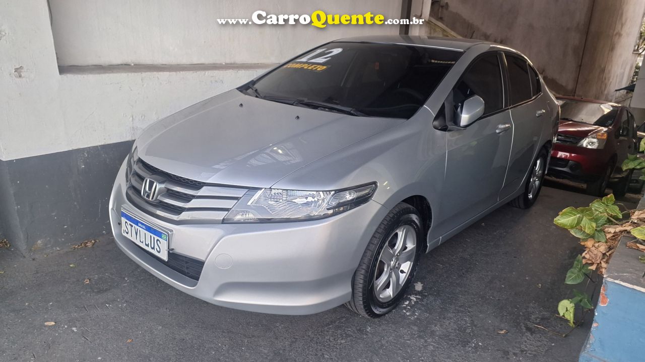 HONDA   CITY SEDAN DX 1.5 FLEX 16V MEC.   PRATA 2012 1.5 FLEX - Loja