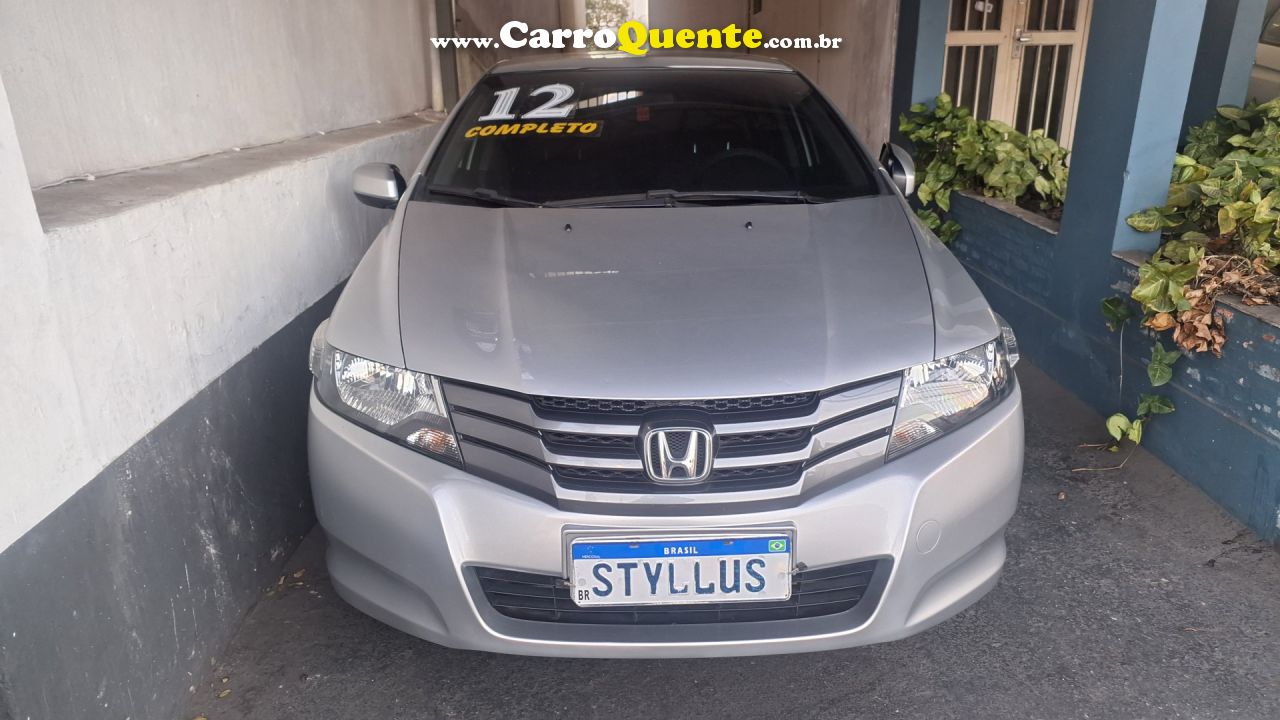 HONDA   CITY SEDAN DX 1.5 FLEX 16V MEC.   PRATA 2012 1.5 FLEX - Loja