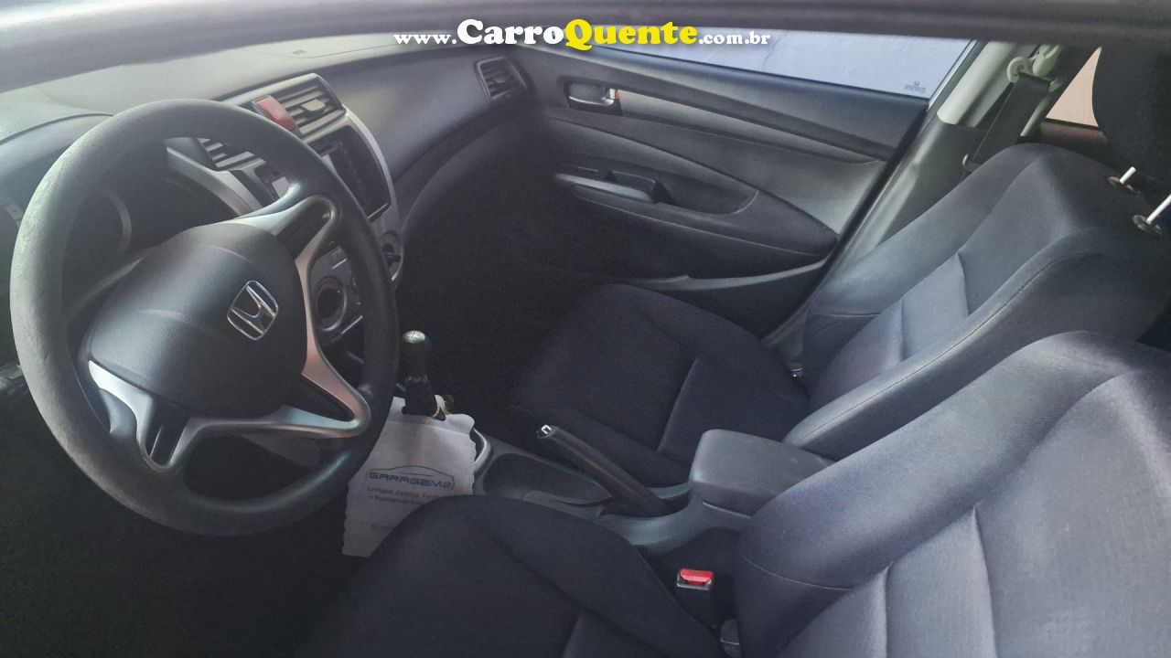 HONDA   CITY SEDAN DX 1.5 FLEX 16V MEC.   PRATA 2012 1.5 FLEX - Loja