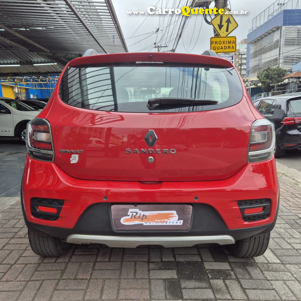 RENAULT   SANDERO STEPWAY HI-POWER 1.6 8V 5P   VERMELHO 2016 1.6 FLEX - Loja