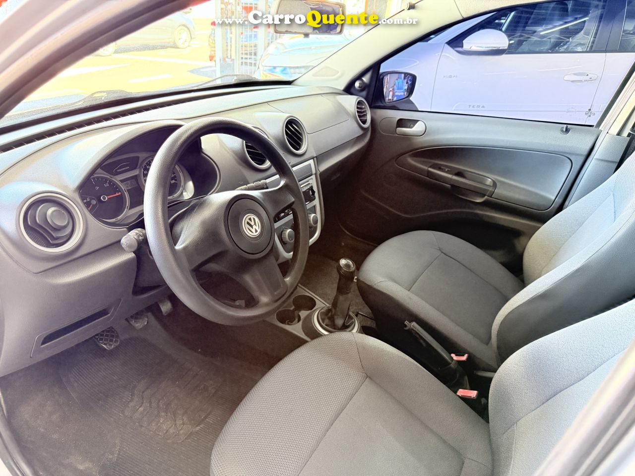 VOLKSWAGEN   GOL CITY (TREND)TITAN 1.0 T. FLEX 8V 4P   PRATA 2010 1.0 FLEX - Loja
