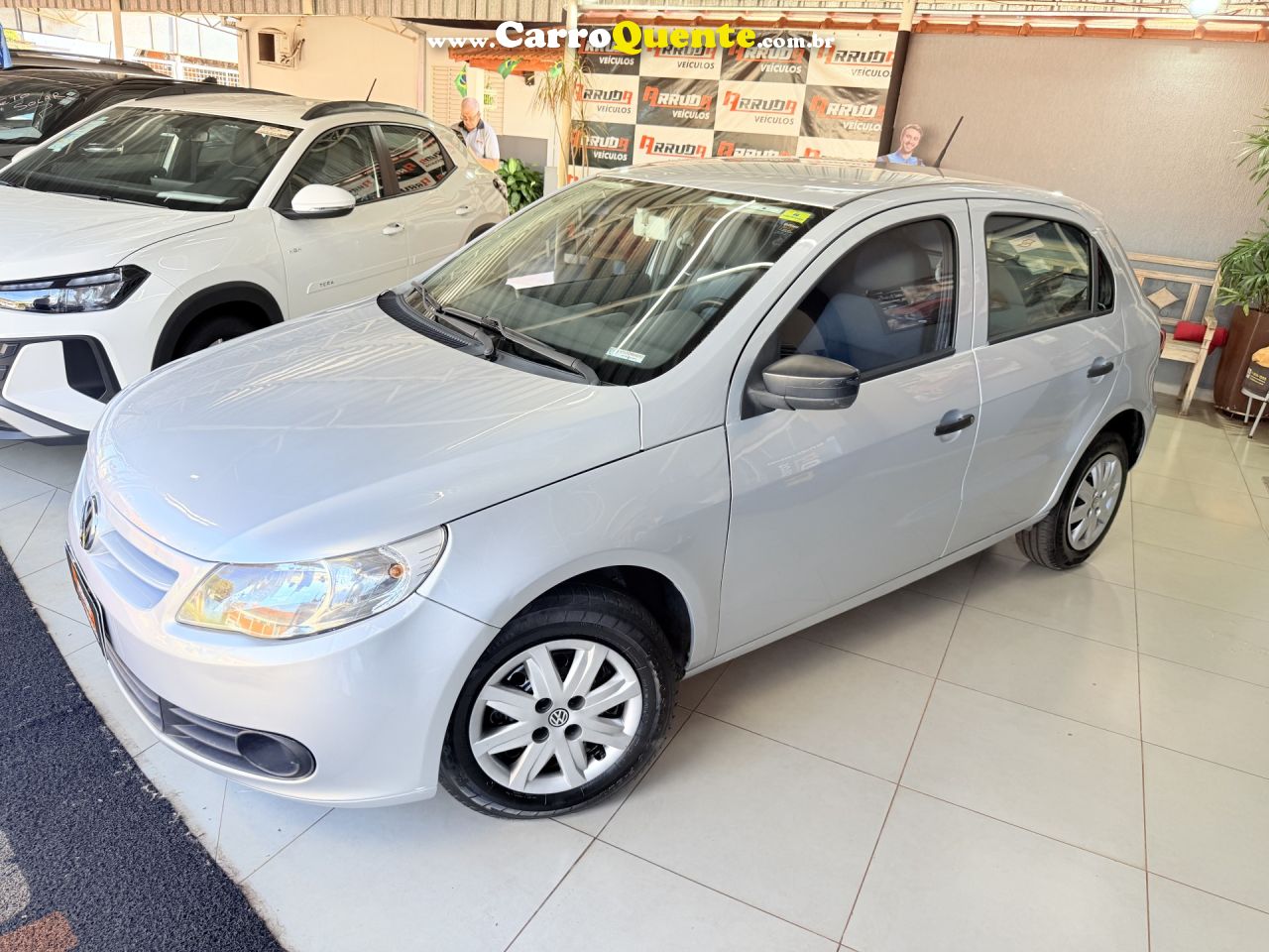 VOLKSWAGEN   GOL CITY (TREND)TITAN 1.0 T. FLEX 8V 4P   PRATA 2010 1.0 FLEX - Loja