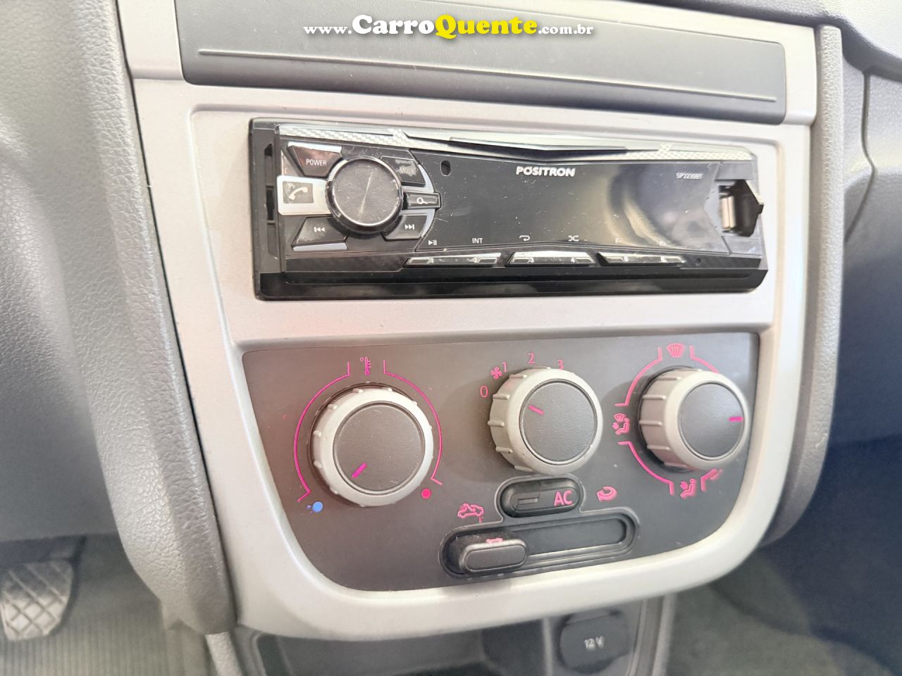 VOLKSWAGEN   GOL CITY (TREND)TITAN 1.0 T. FLEX 8V 4P   PRATA 2010 1.0 FLEX - Loja