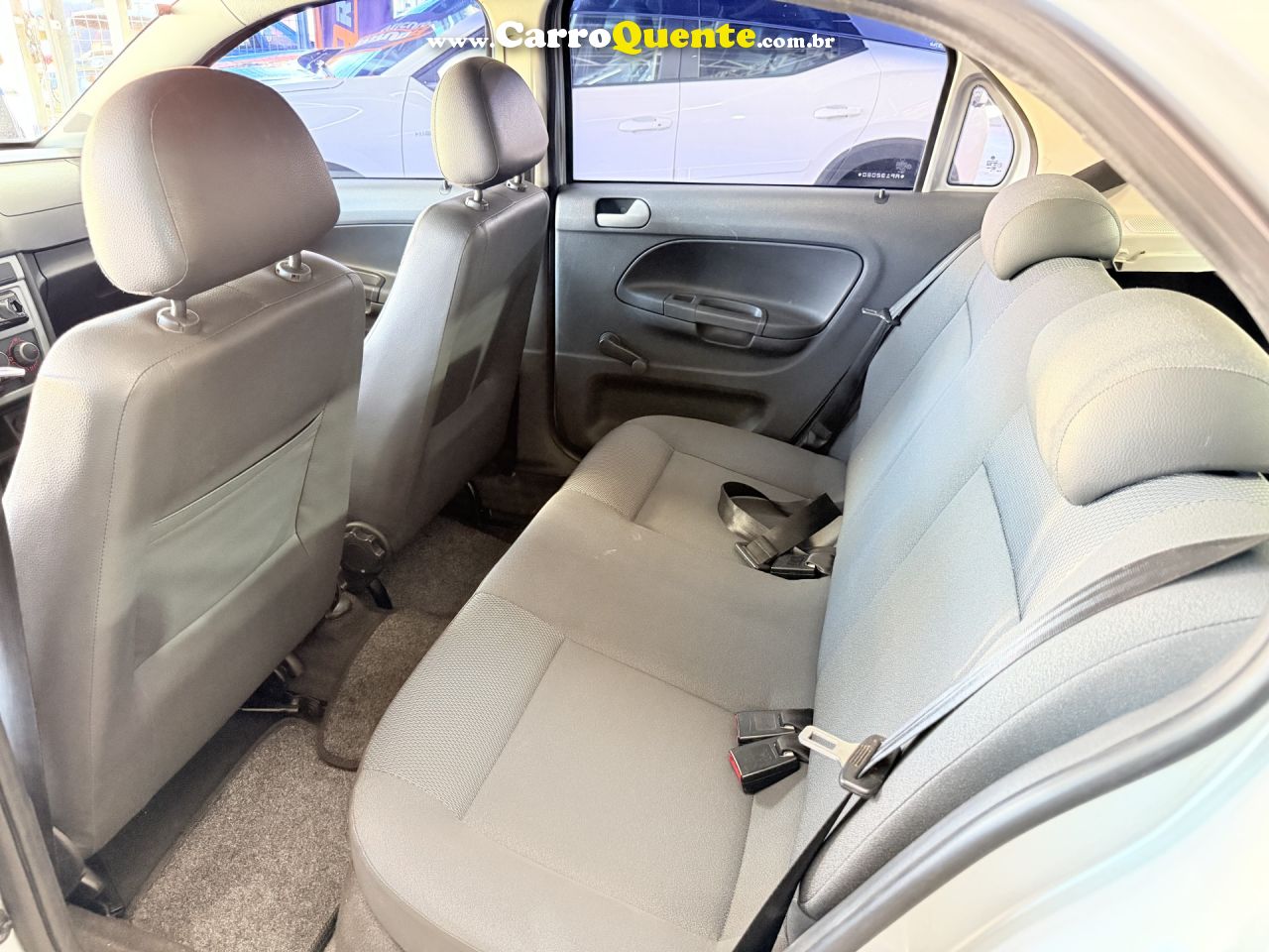 VOLKSWAGEN   GOL CITY (TREND)TITAN 1.0 T. FLEX 8V 4P   PRATA 2010 1.0 FLEX - Loja