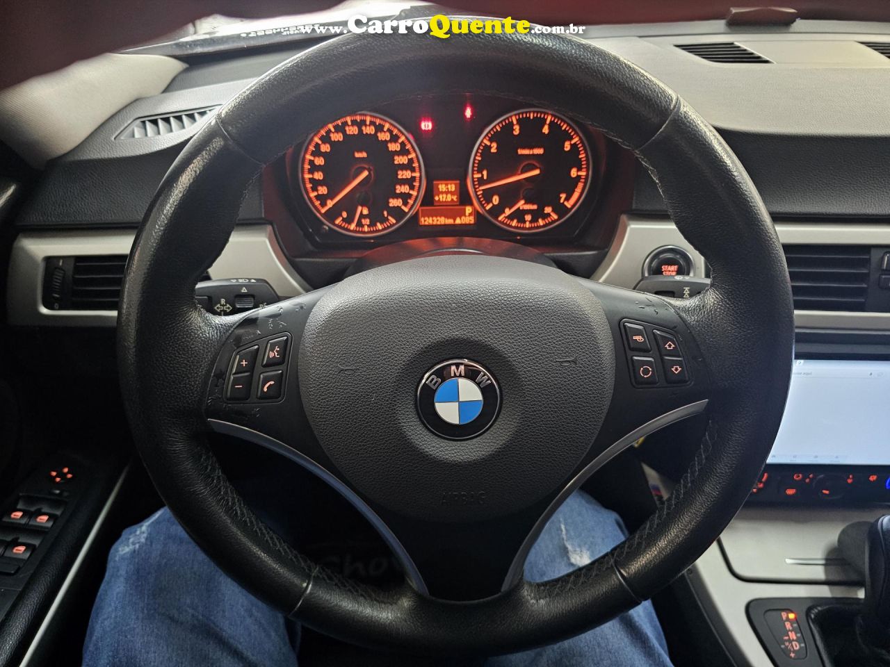 BMW   320IA   PRETO 2011 2.0 GASOLINA - Loja