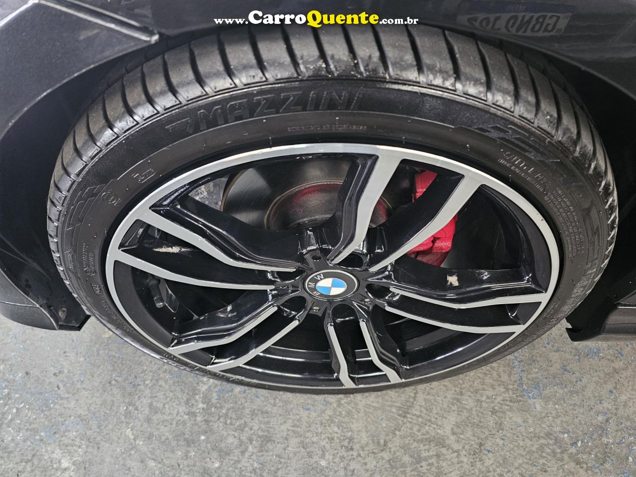 BMW   320IA   PRETO 2011 2.0 GASOLINA - Loja