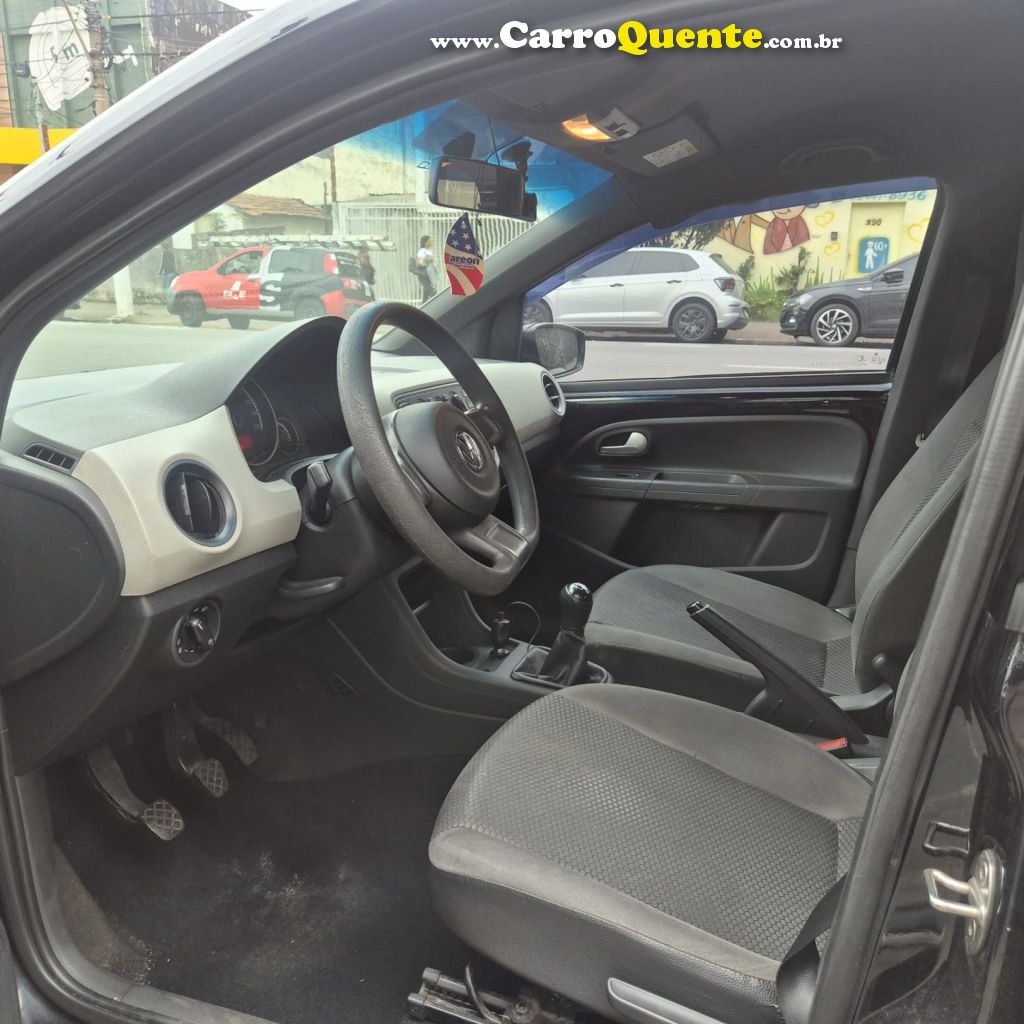 VOLKSWAGEN   UP! TRACK 1.0 TOTAL FLEX 12V 5P   PRETO 2017 1.0 FLEX - Loja