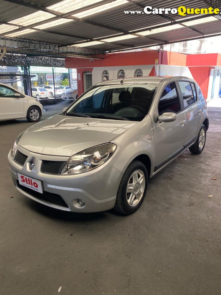 RENAULT   SANDERO PRIVILèGE HI-FLEX 1.6 16V 5P   PRATA 2009 1.6 FLEX - Loja