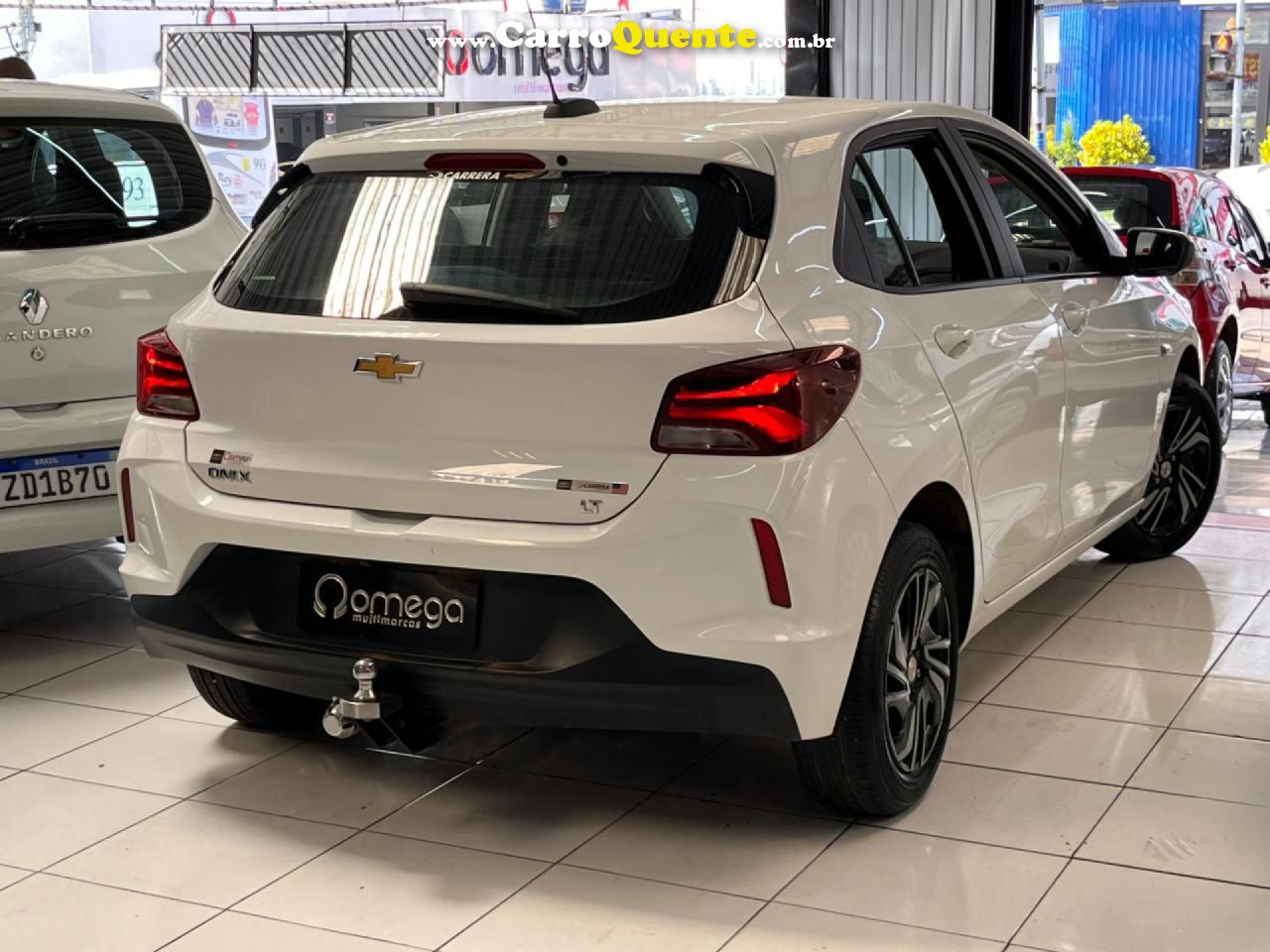 CHEVROLET   ONIX HATCH LT 1.0 12V FLEX 5P MEC.   BRANCO 2024 1.0 FLEX - Loja