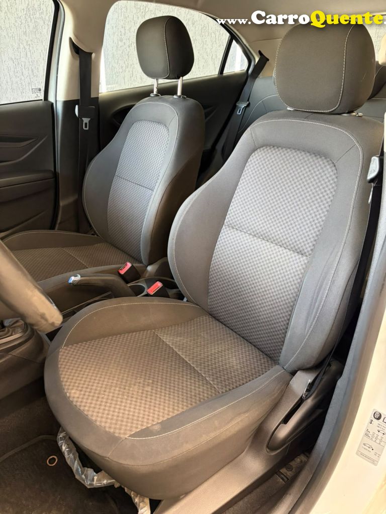 CHEVROLET   ONIX HATCH JOY 1.0 8V FLEX 5P MEC.   BRANCO 2019 1.0 FLEX - Loja