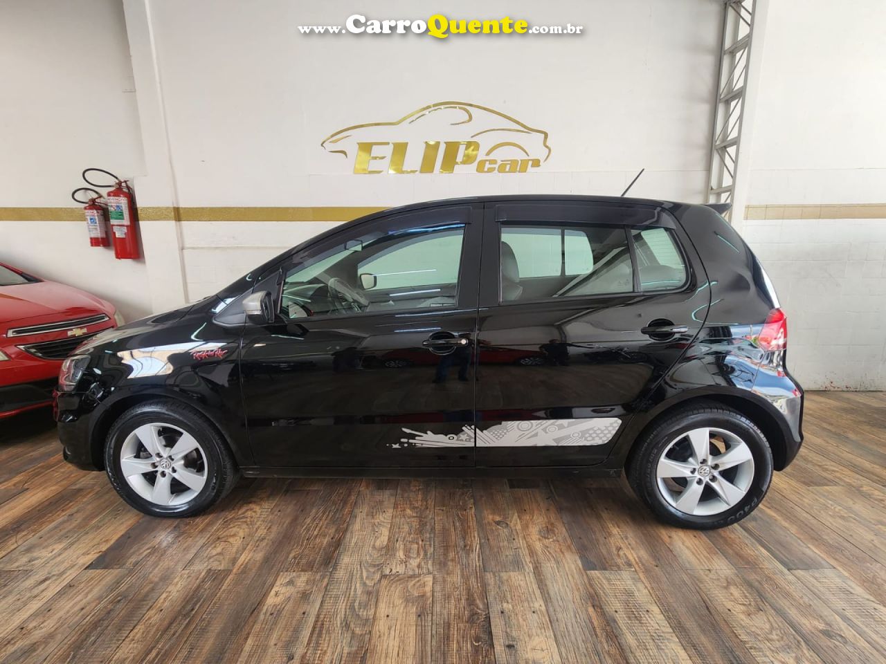 VOLKSWAGEN   FOX ROCK IN RIO 1.6 MI TOTAL FLEX 8V 5P   PRETO 2016 1.6 FLEX - Loja