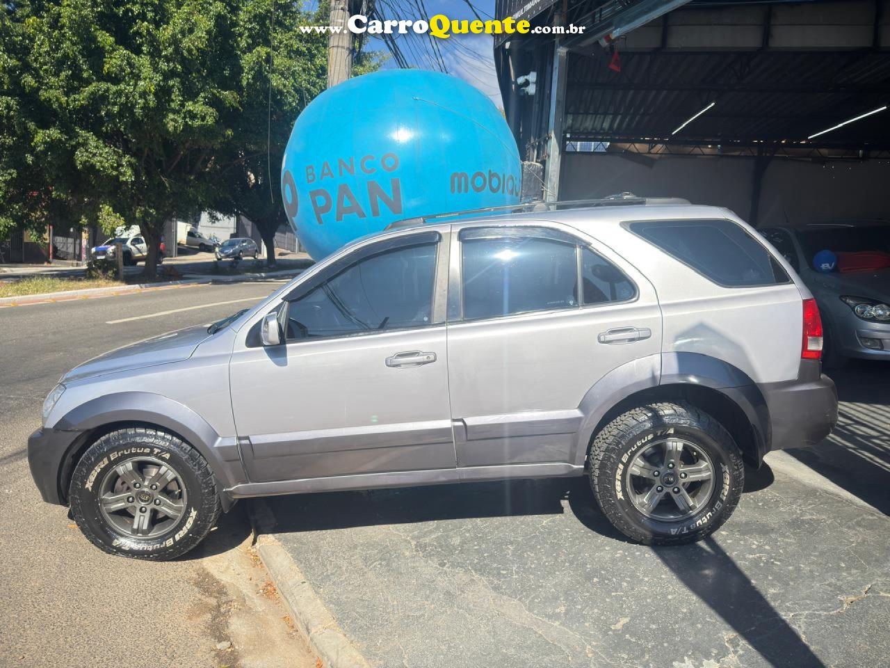 KIA   SORENTO EX 3.5 V6 24V 197CV 4X4 AUT.   PRATA 2004 3.5 GASOLINA - Loja