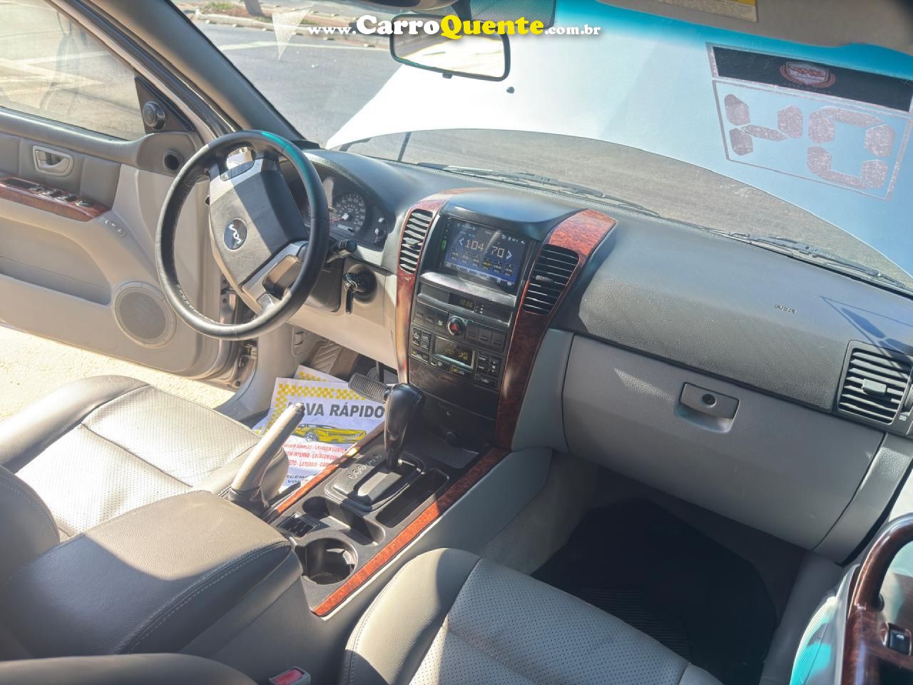 KIA   SORENTO EX 3.5 V6 24V 197CV 4X4 AUT.   PRATA 2004 3.5 GASOLINA - Loja