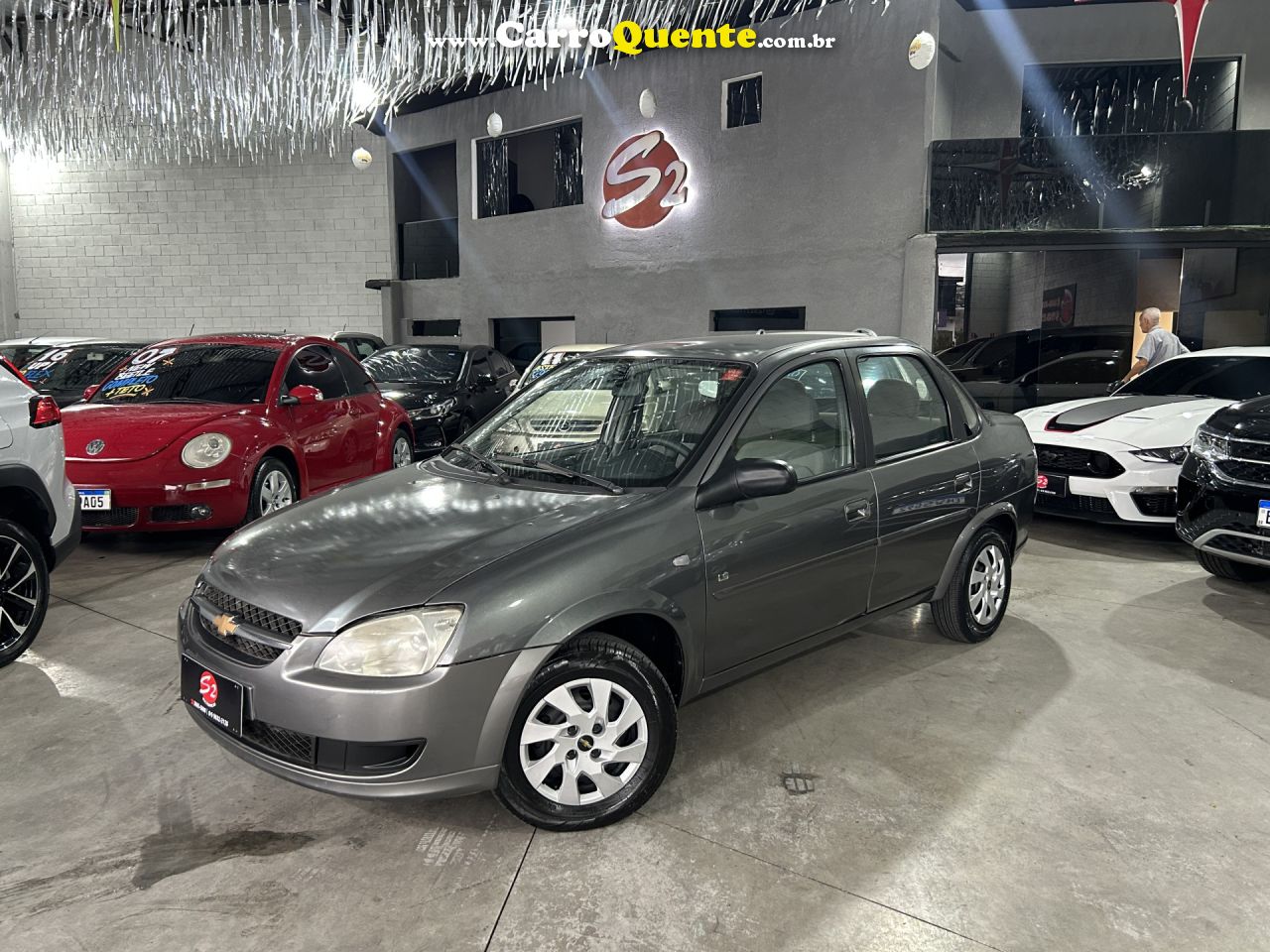 CHEVROLET   CLASSIC LIFELS 1.0 VHC FLEXP. 4P   CINZA 2011 1.0 FLEX - Loja