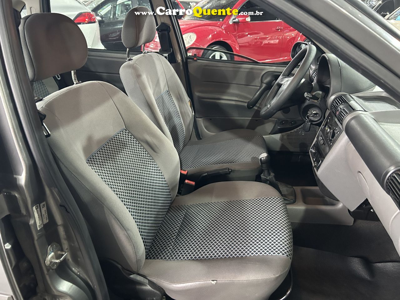 CHEVROLET   CLASSIC LIFELS 1.0 VHC FLEXP. 4P   CINZA 2011 1.0 FLEX - Loja