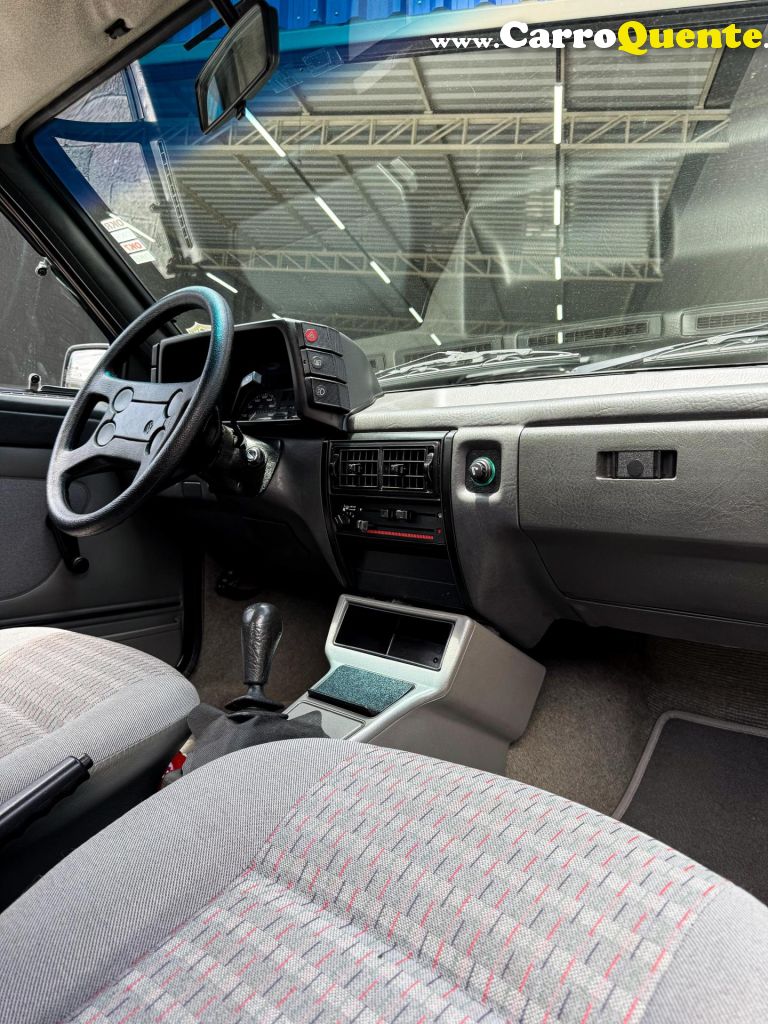 VOLKSWAGEN   VOYAGE GL SPECIAL 1.6 1.8   AZUL 1994 1.8 GASOLINA - Loja