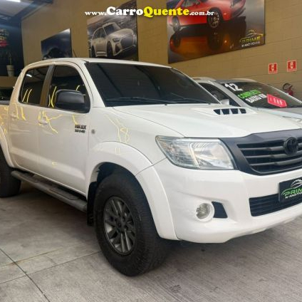 TOYOTA   HILUX CD D4-D 4X4 3.0 TDI DIES. MEC.   BRANCO 2015 3.0 DIESEL