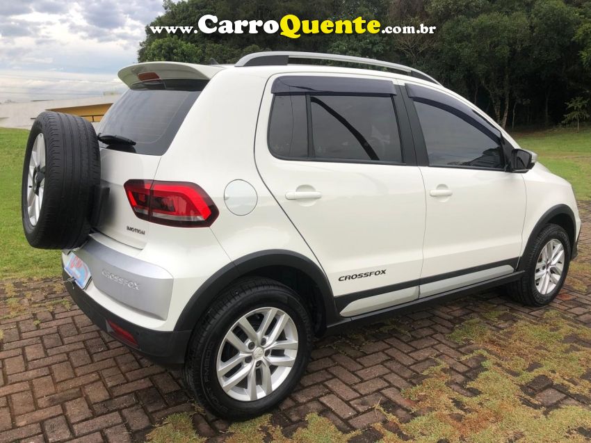 Volkswagen CROSSFOX 1.6 MSI FLEX 16V 4P AUTOMATIZADO - Loja