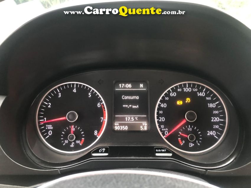Volkswagen CROSSFOX 1.6 MSI FLEX 16V 4P AUTOMATIZADO - Loja