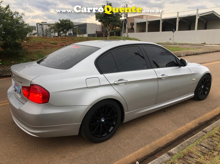 BMW 320i 2.0 16V GASOLINA 4P AUTOMÁTICO - Loja