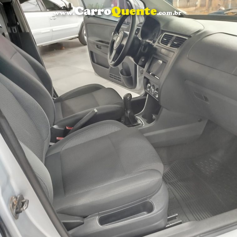 Volkswagen FOX 1.6 MI 8V FLEX 4P MANUAL - Loja