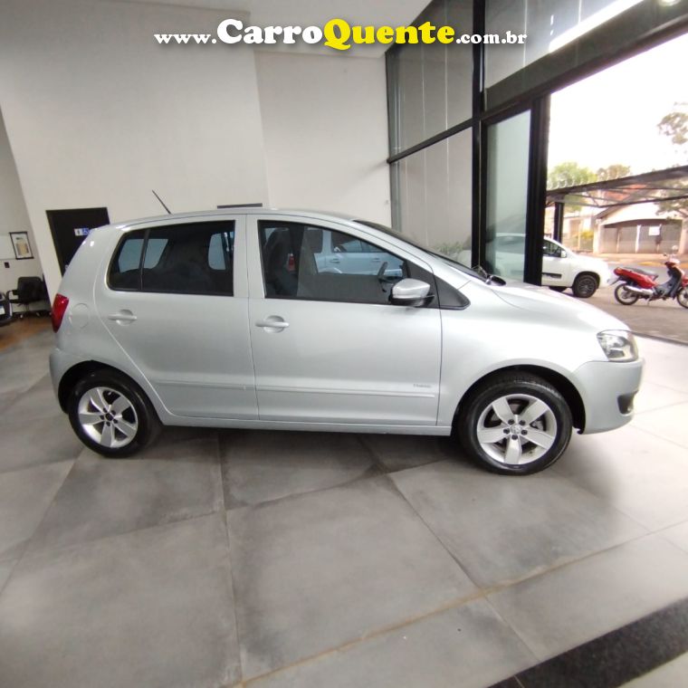 Volkswagen FOX 1.6 MI 8V FLEX 4P MANUAL - Loja