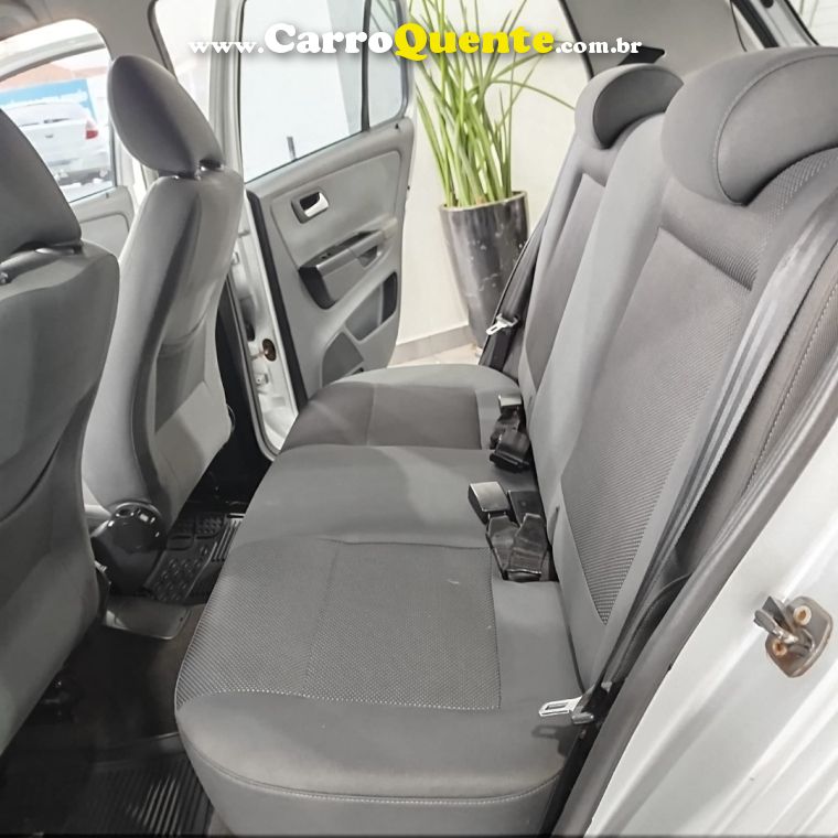 Volkswagen FOX 1.6 MI 8V FLEX 4P MANUAL - Loja