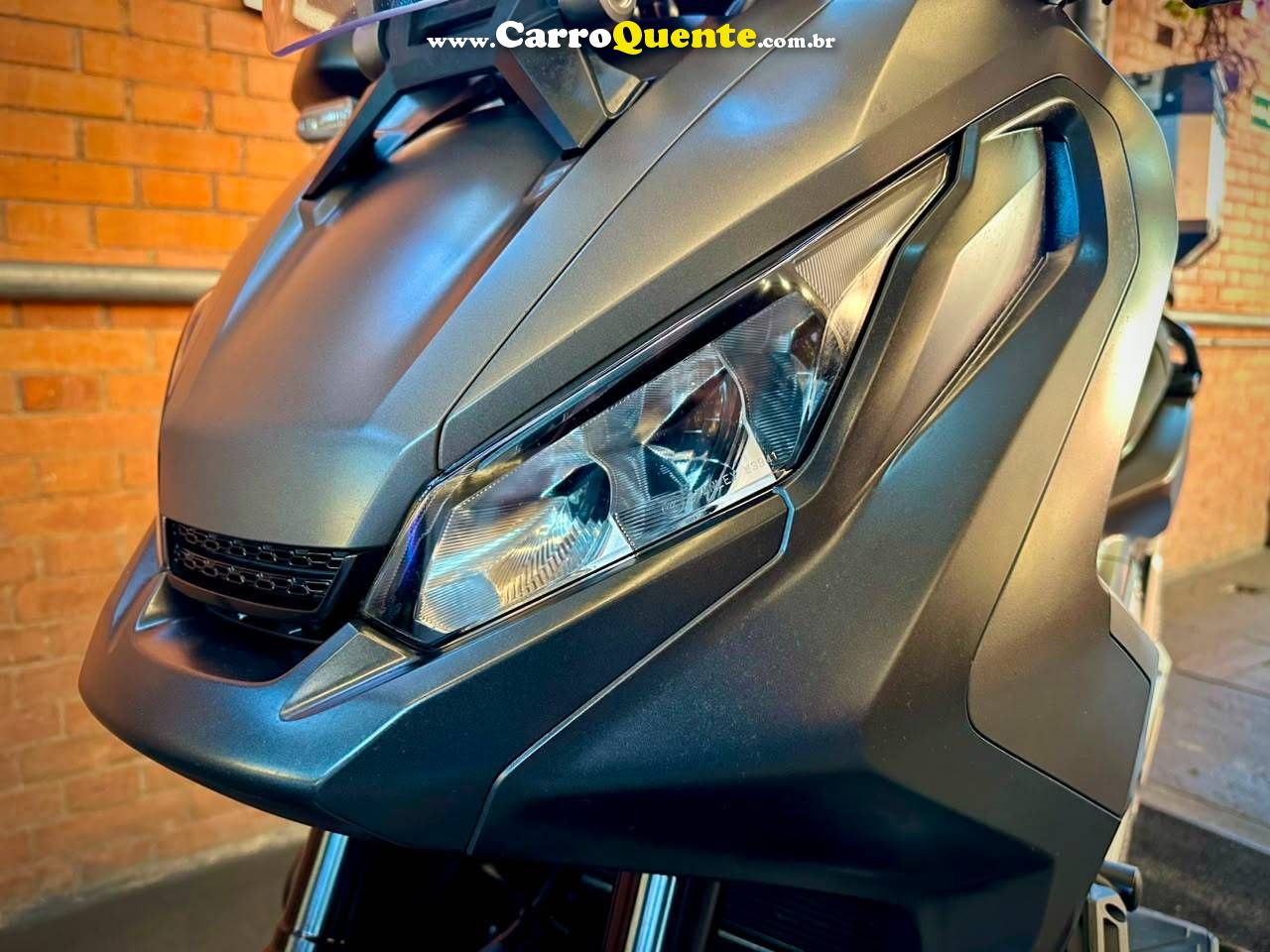 HONDA X-ADV 2019 - Loja